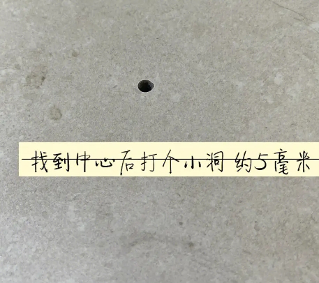 宛城瓷砖空鼓维修公司专业解答在瓷砖铺贴过程中，如果砂料搅拌不均匀，将会带来以下问题