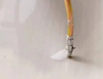 宛城瓷砖空鼓维修公司专业解答在瓷砖铺贴过程中，如果使用的砂料过粗（如全部使用了粗砂），可能会导致以下问题
